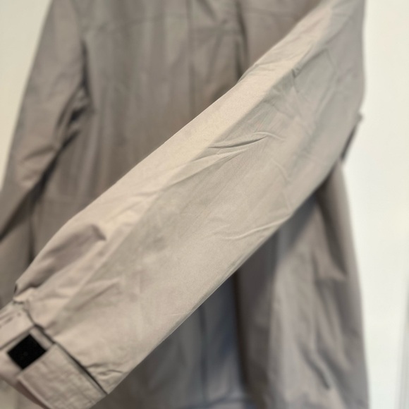 NWT Men’s Sz:L Grey Coofandy Rain Coat. Hooded. Fill Zip. Pockets. Mesh Interior - Picture 10 of 16